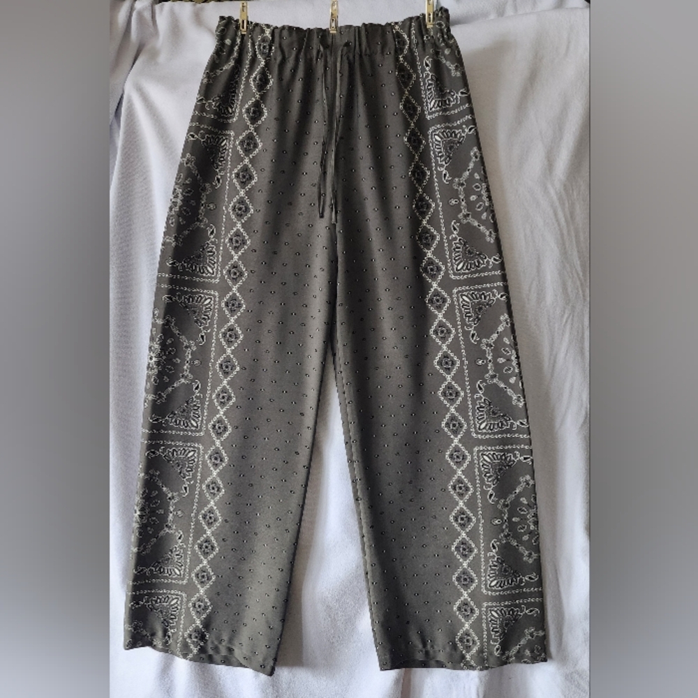 💙 Paisley Wide-Leg Pants - Picture 2 of 8
